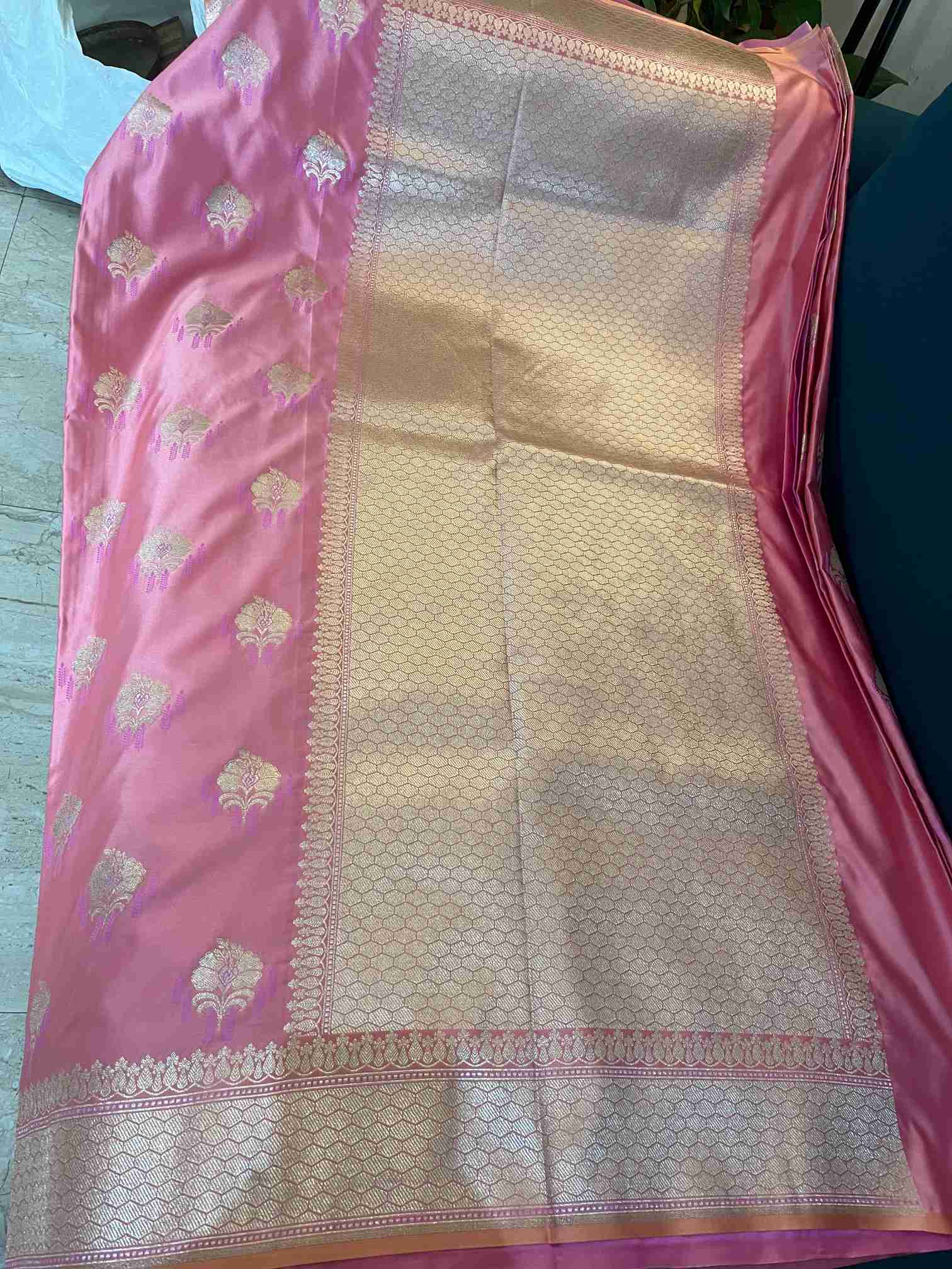 Banarasi Mashroo Silk Saree in Pink with Boota Zari Work