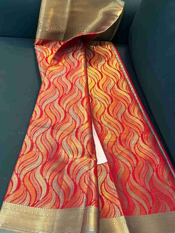 Kanjivaram Katan Silk Saree with Woven Zari Pattern