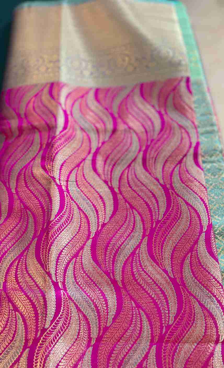 Kanjivaram Katan Silk Saree with Woven Zari Pattern