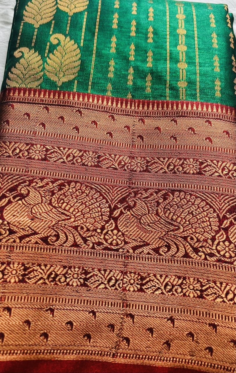 Kanjivaram Jacquard Silk Saree with Woven Zari Pattern